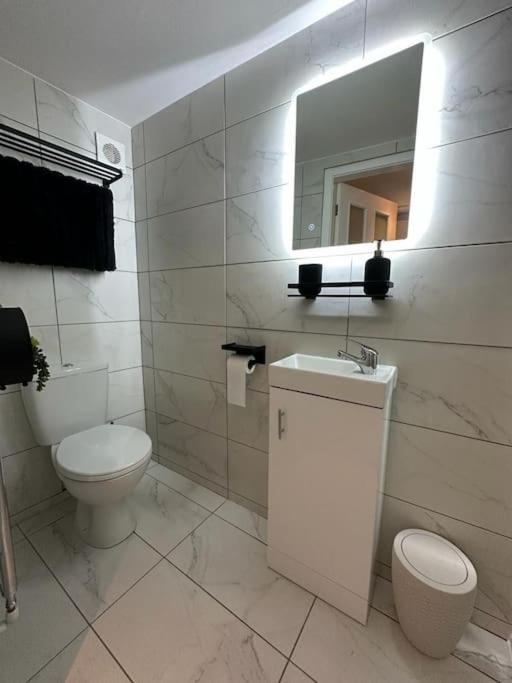 1 The Apartment